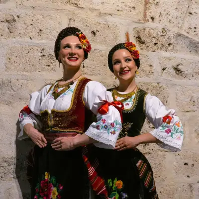 Elbise