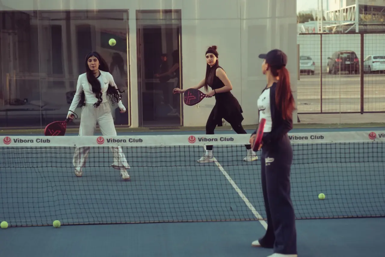 Tenis