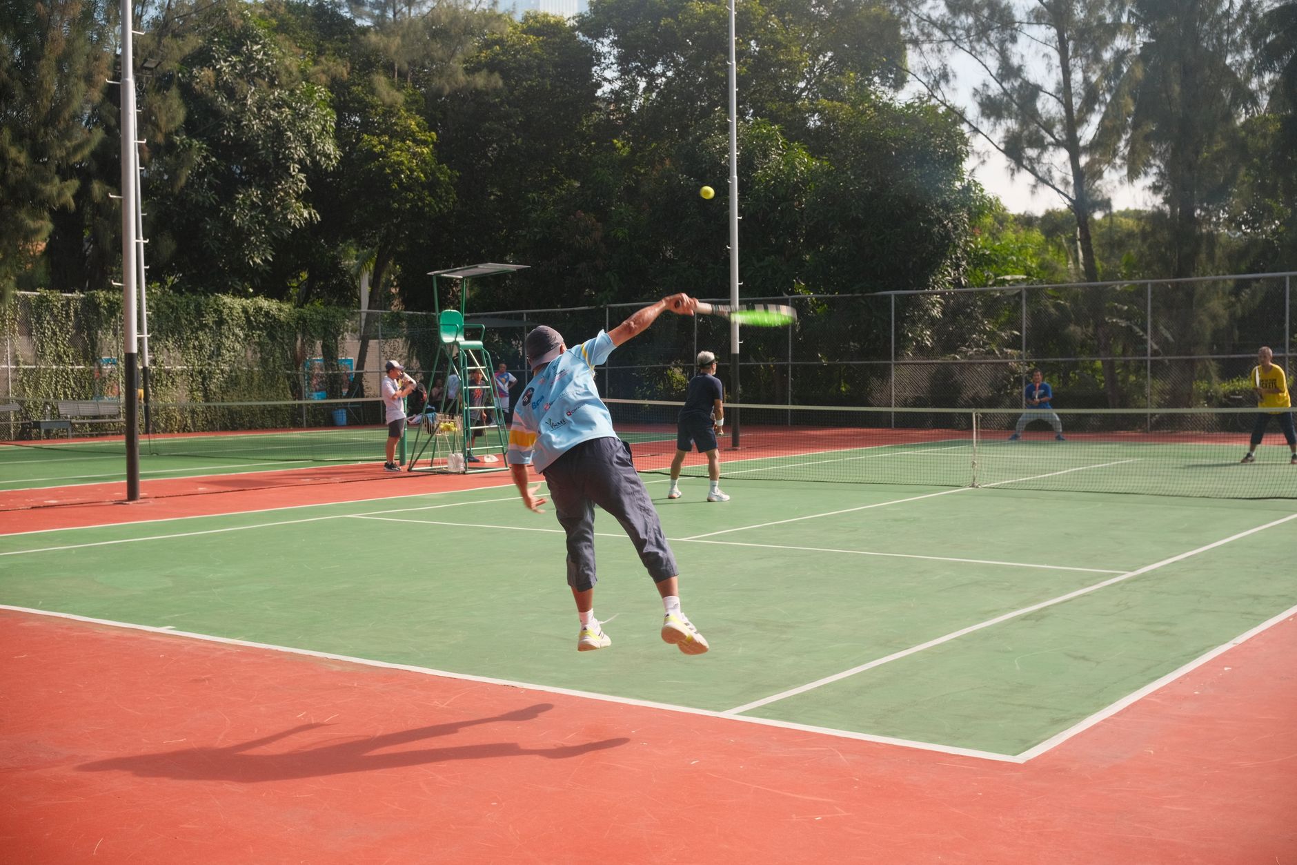 Tenis